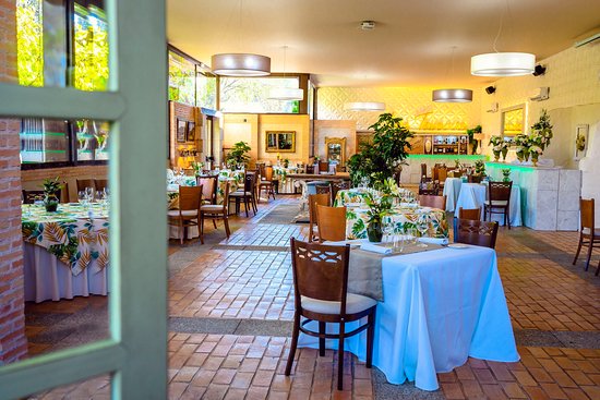 Centro De Eventos "Las Barrancas"