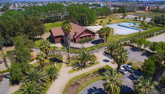 Piscina Y Campo Deportivo Hacienda De Quilpue Limi